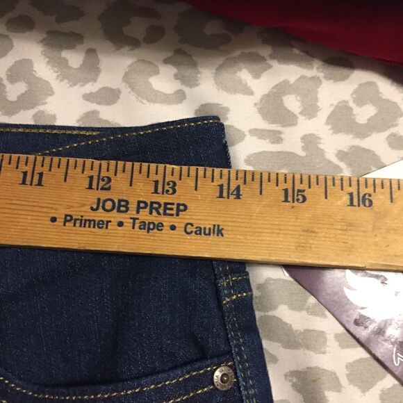 Gloria Vanderbilt Slimming Capri Jeans Denim Medium Wash Mom Jean NWT 4 - Picture 4 of 6